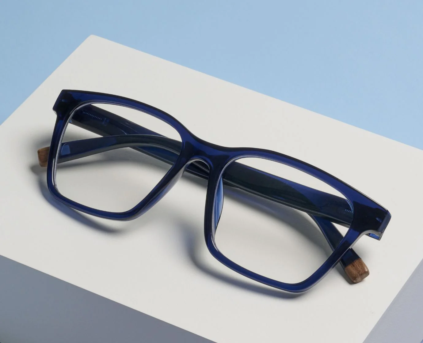 Wilder (Blue Light) - Image 18